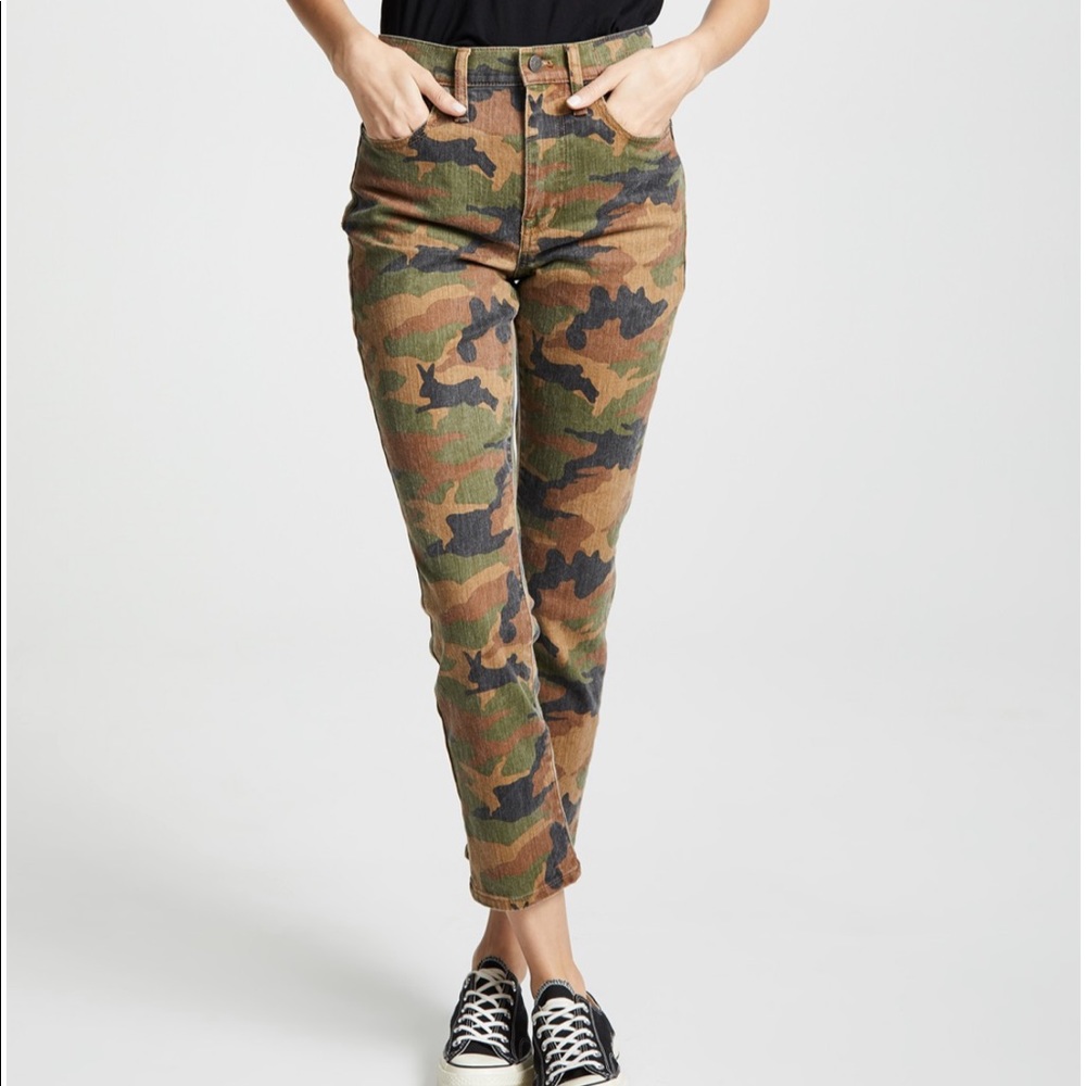 Madewell hi rise slim boy jean in camo